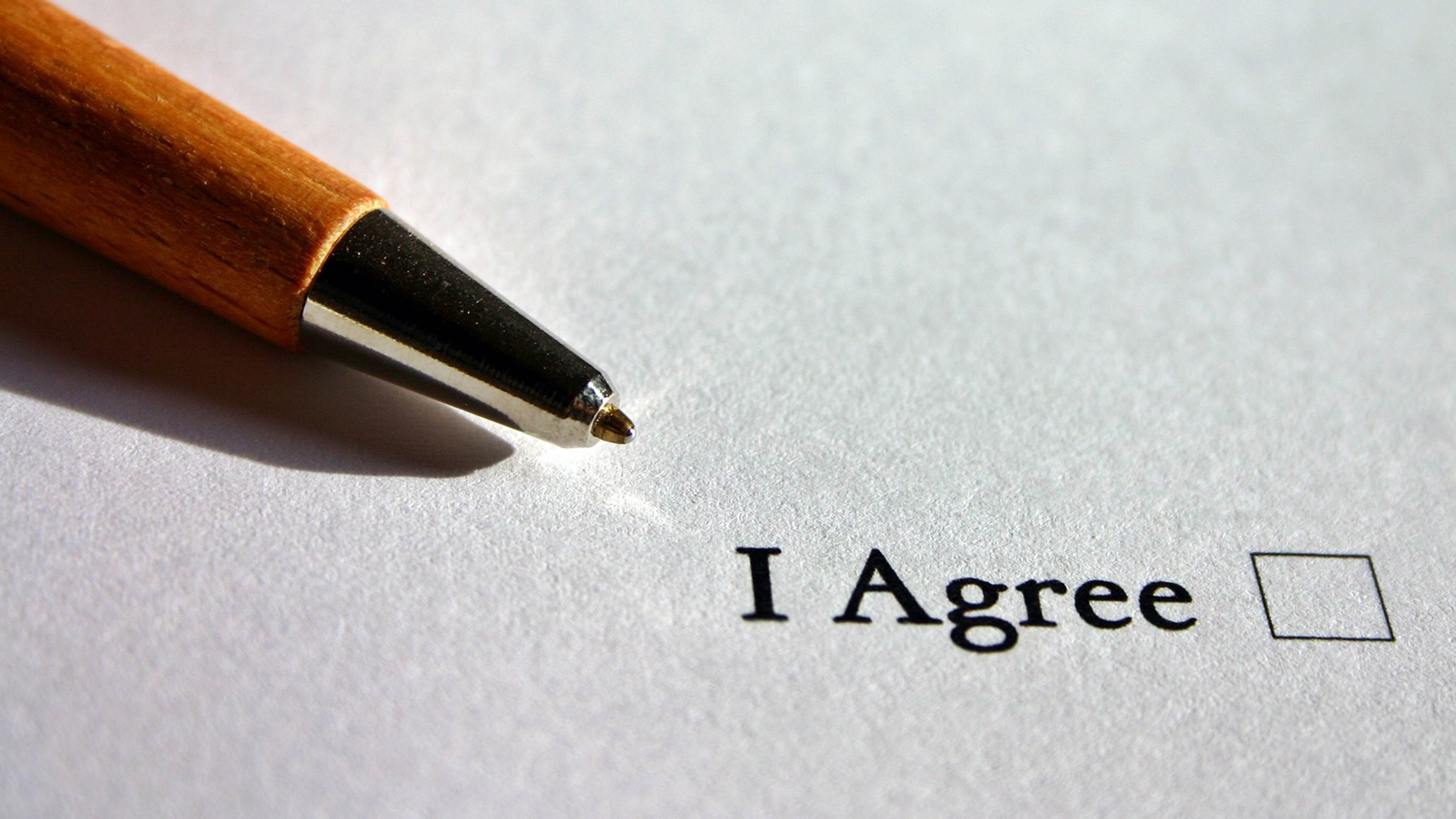 I agree i disagree. I agree to everything. Agreeing and disagreeing. I agree i disagree. Agreeing and disagreeing.